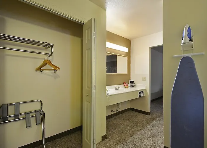 Amco & Suites- Hood Killeen