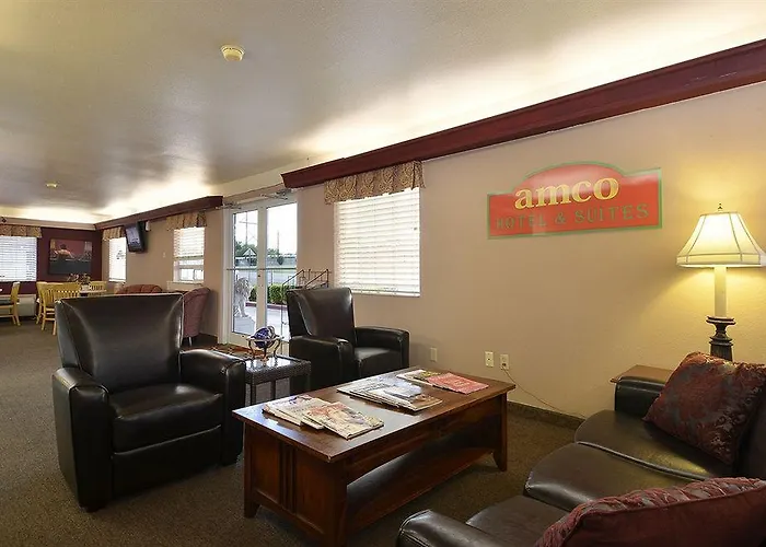 Amco & Suites- Hood